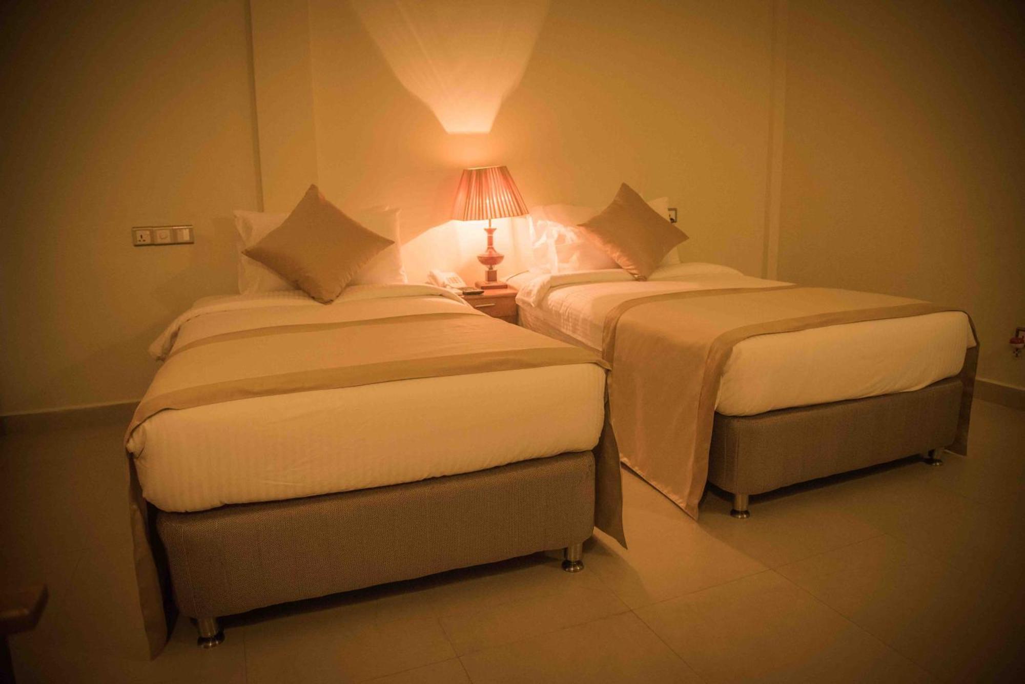 Sungreen Resort Habarana Extérieur photo