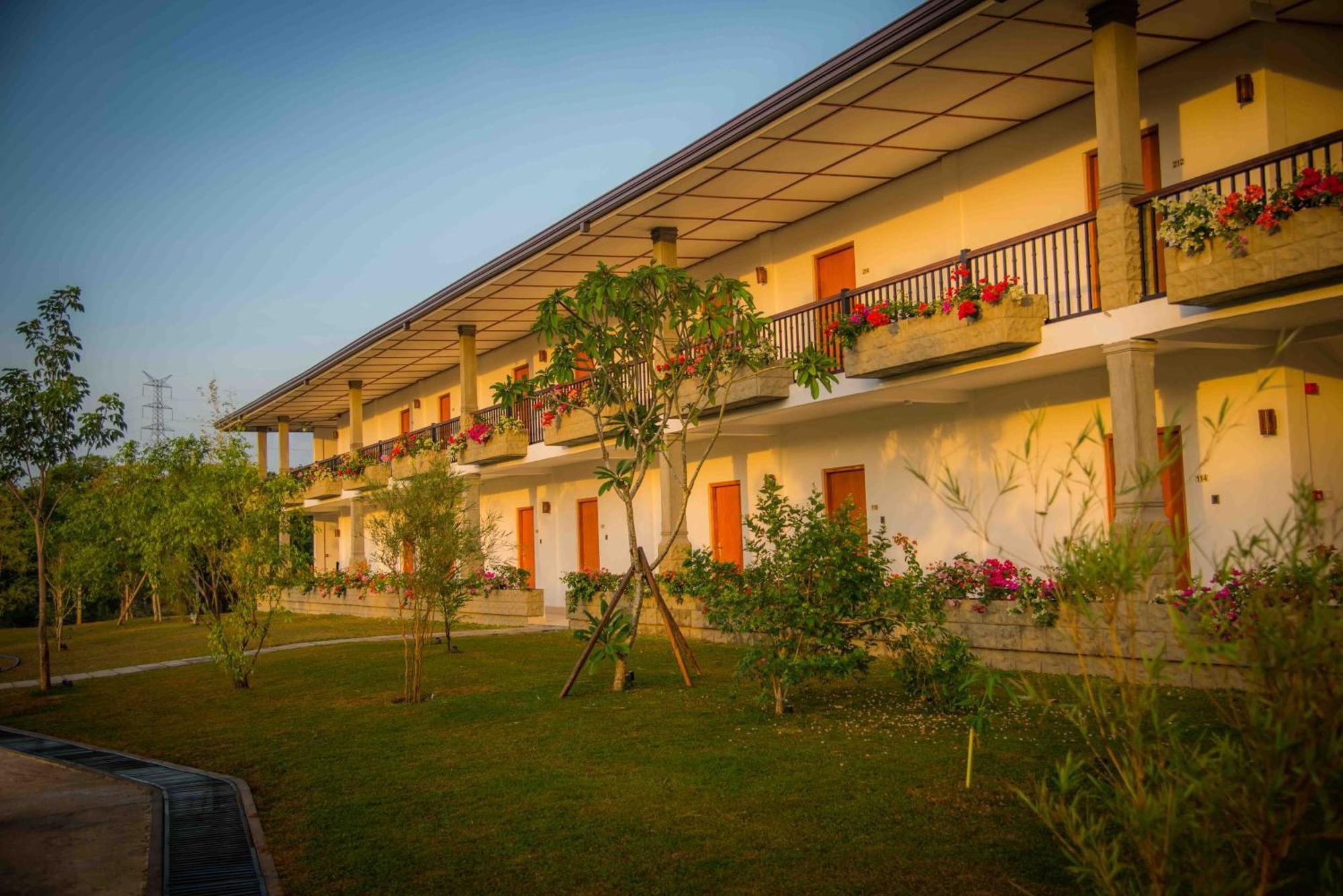 Sungreen Resort Habarana Extérieur photo