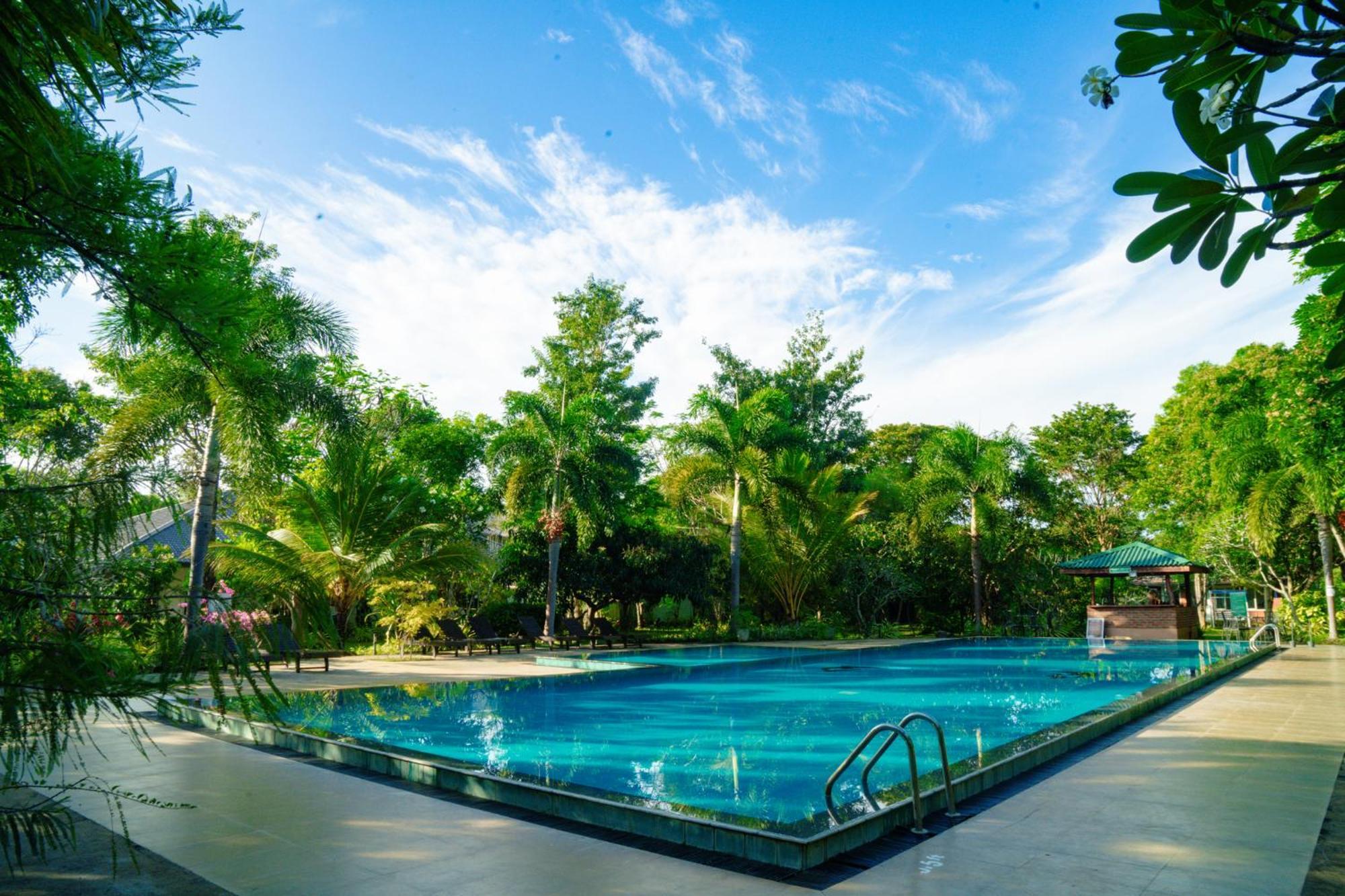 Sungreen Resort Habarana Extérieur photo