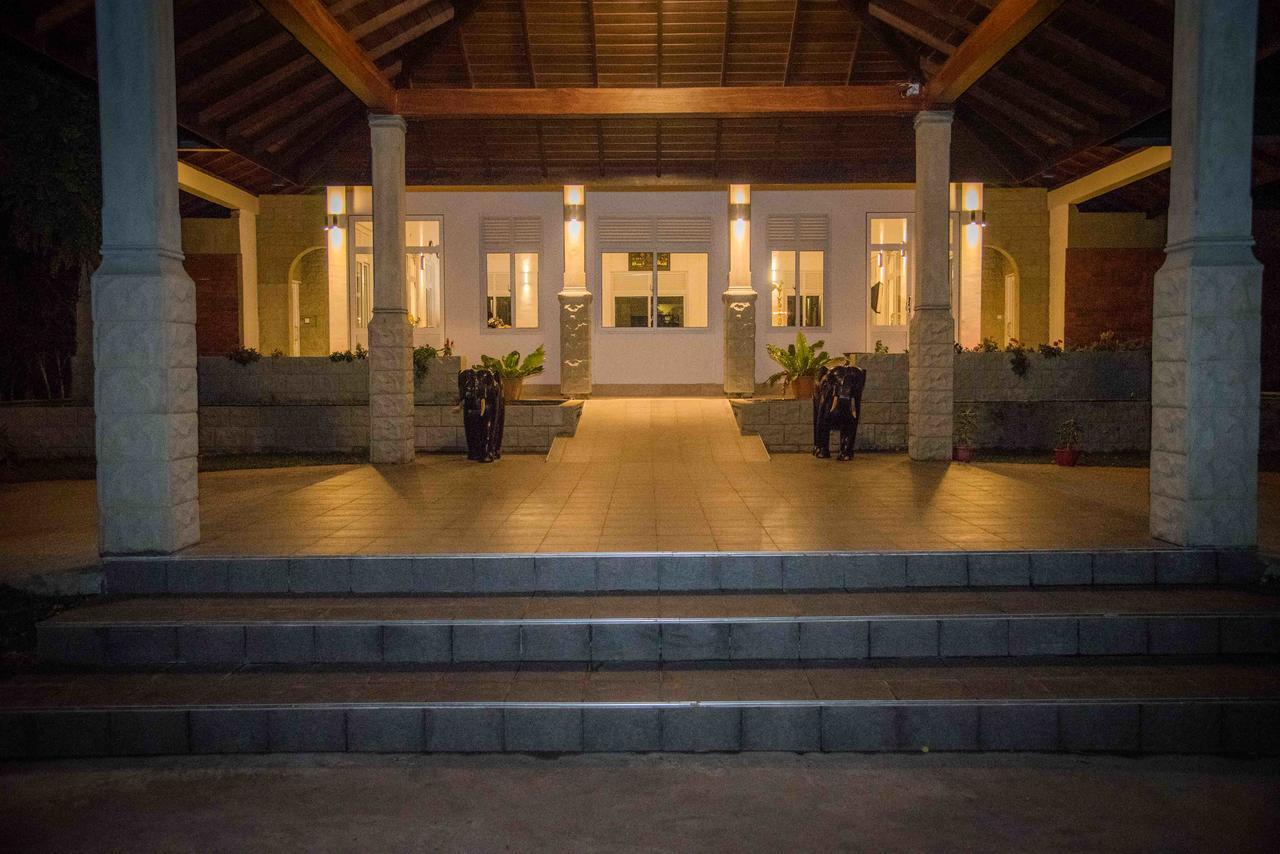 Sungreen Resort Habarana Extérieur photo