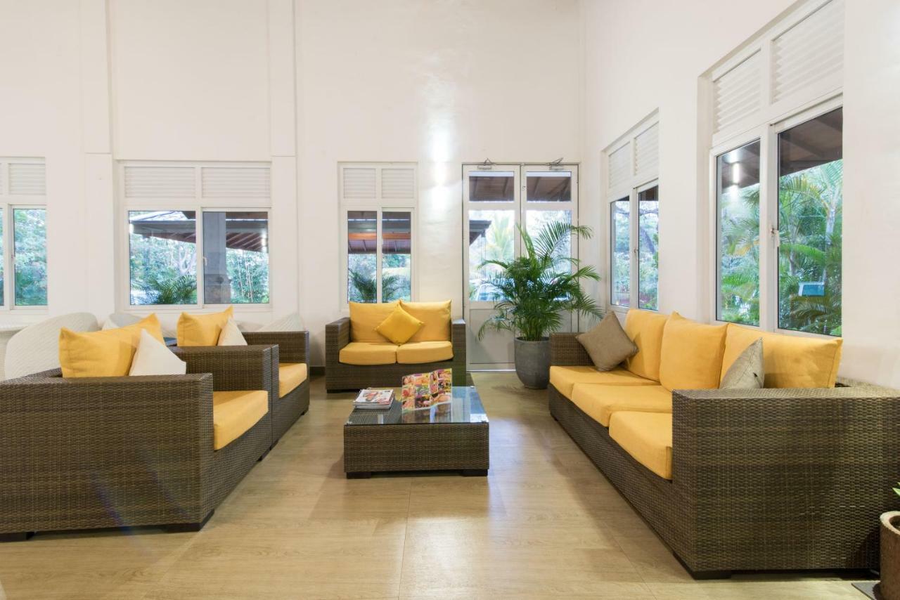 Sungreen Resort Habarana Extérieur photo