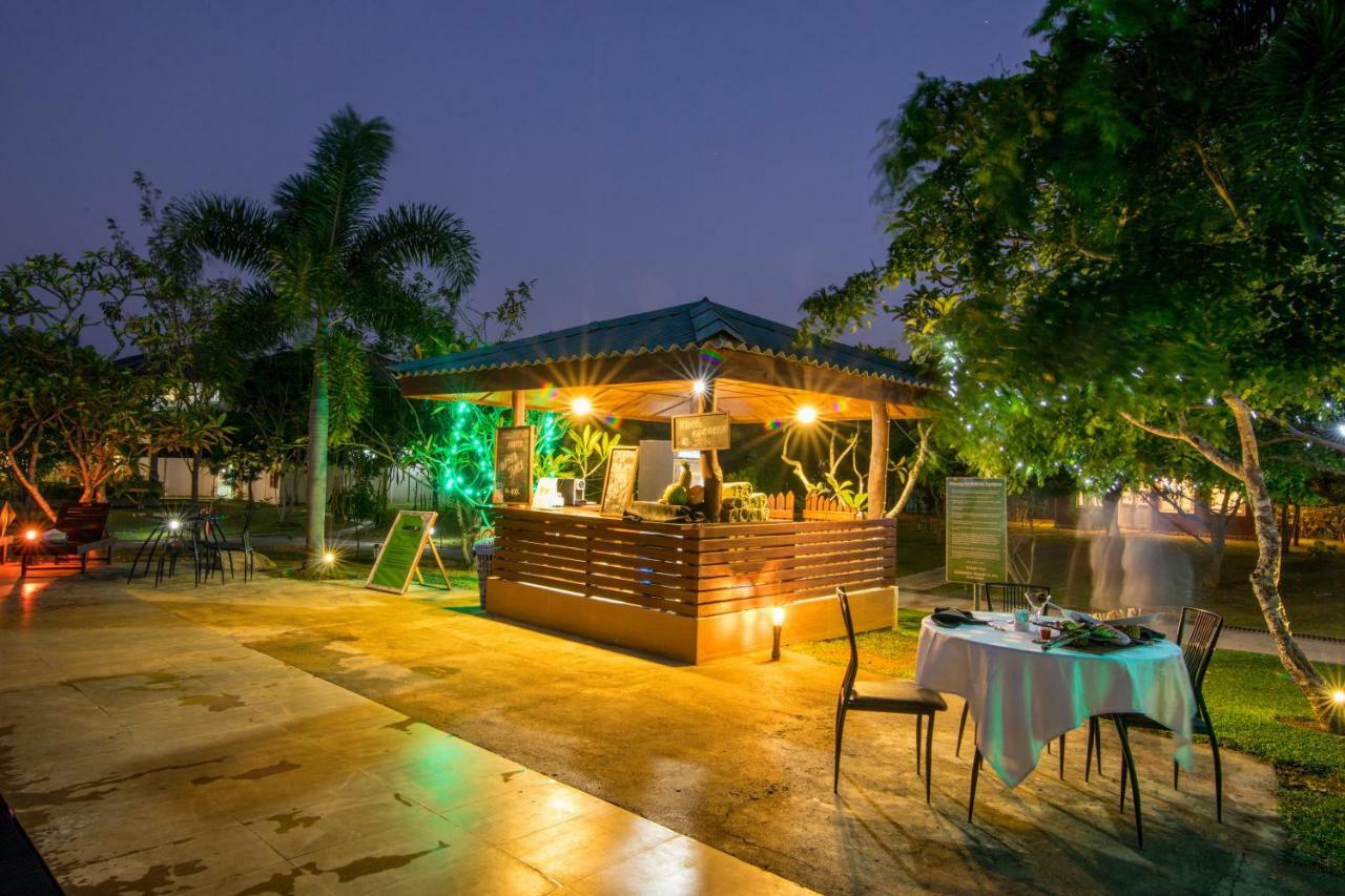 Sungreen Resort Habarana Extérieur photo